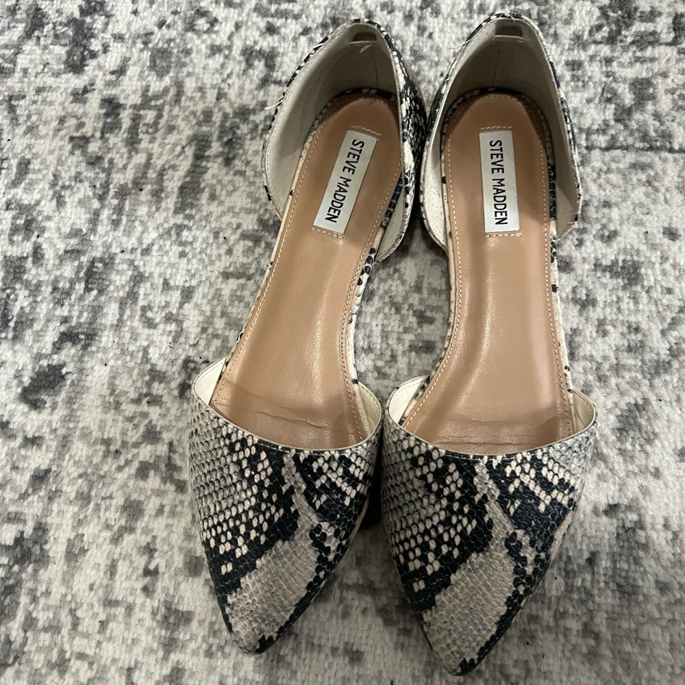 Steve Madden Snakeskin Flats